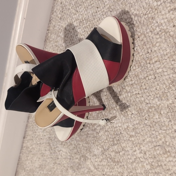 Chinese laundry size 6 heals - Picture 5 of 10